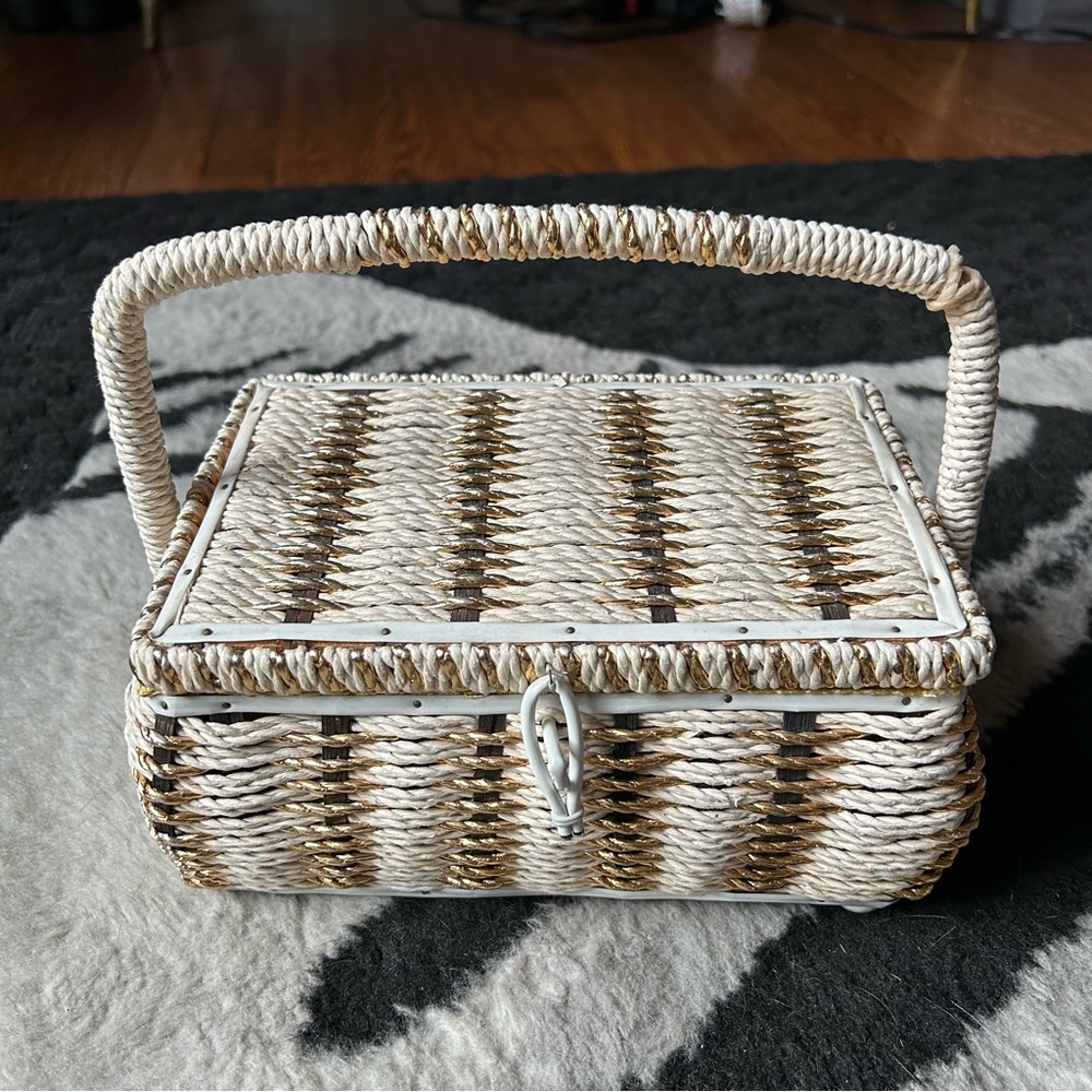 Vintage 1950s/60s Dritz Wicker Sewing Basket Bag